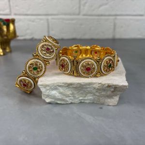 Gowri bangles BAN056