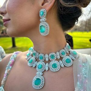 Nisha Bridal Set (Rent)