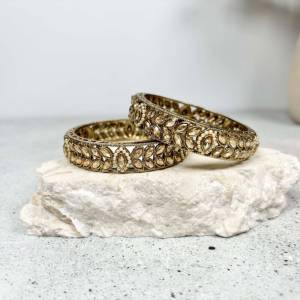 BAN008-Sahana-Bangles-Gold.jpg