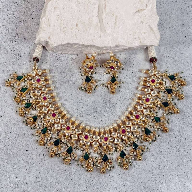 Hanu-Necklace-Set.jpg