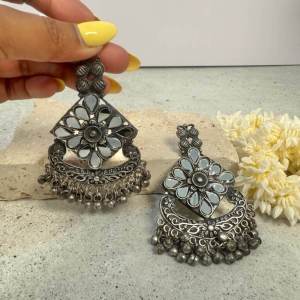 Hamsa-Earrings-1.jpeg