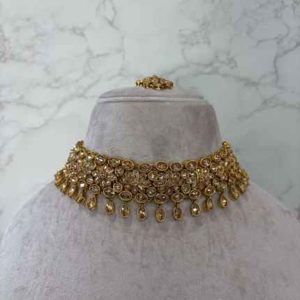 Komal choker