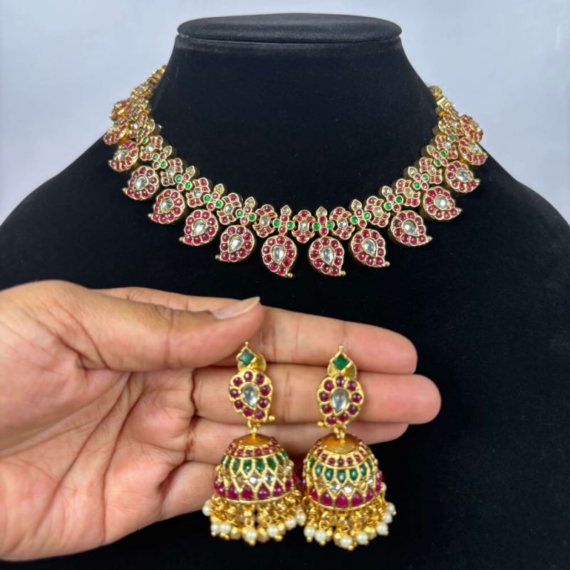 Krithisha-Necklace-Set-Gold.jpg