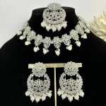 Razool Necklace Set