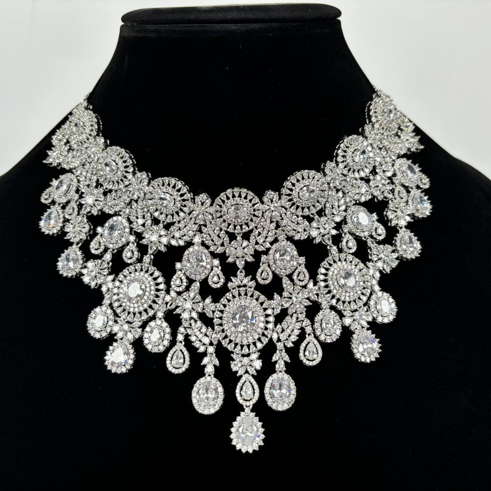 Rent Kira Mini Bridal Set
