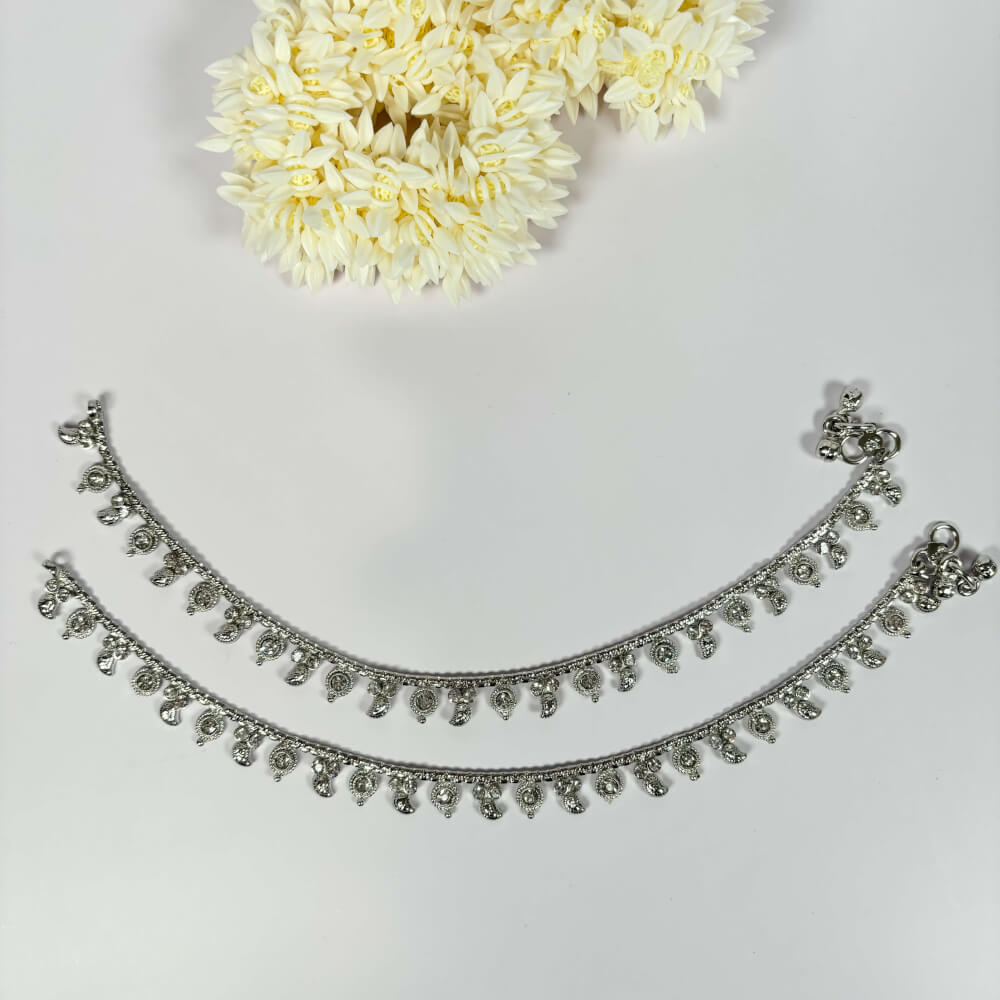 Shreya Anklets