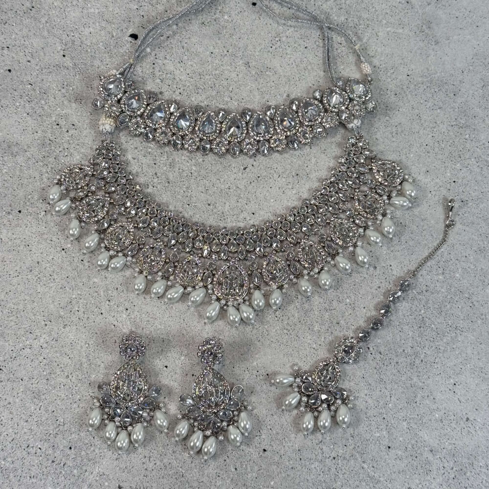 Rent Valli Double Necklace Set