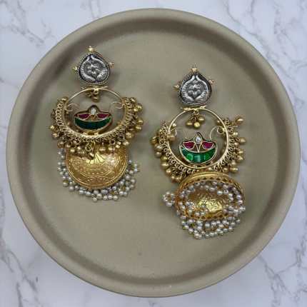 Pari Earrings
